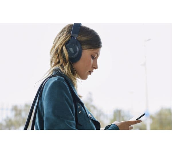 JBL LIVE 650BTNC Wireless Bluetooth Noise-Cancelling Headphones - Blue - Image 4