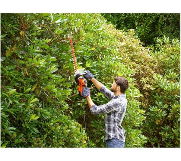 BLACK + DECKER BEHTS401-GB Corded Hedge Trimmer - Image 5