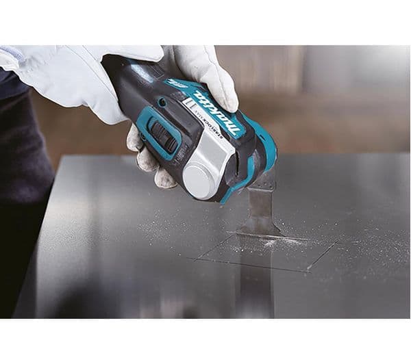 MAKITA DTM52Z Cordless Oscillating Multi-Tool - Image 3