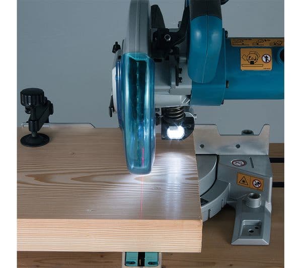 MAKITA LSO815FLN Slide Compound 216 mm Mitre Saw - Image 2