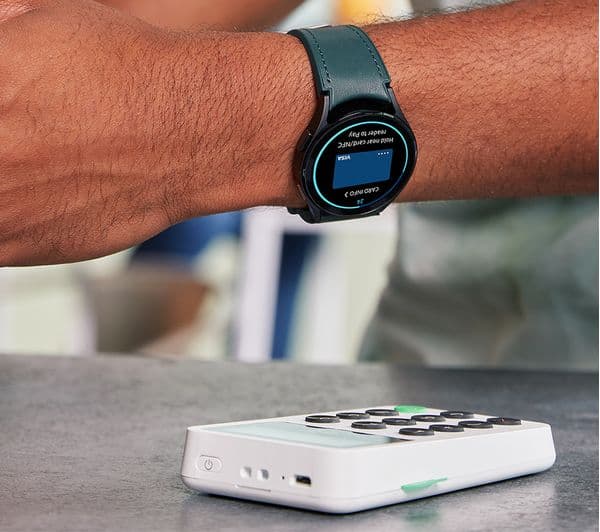 SAMSUNG Galaxy Watch4 4G with Bixby & Google Assistant - Pink Gold, 40 mm - Image 7