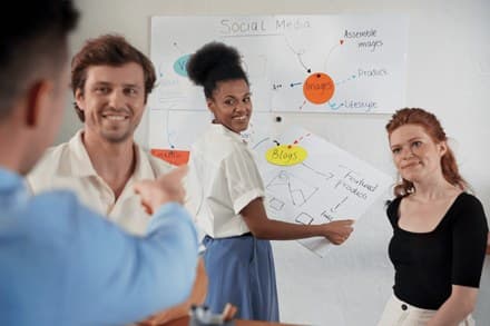 Nobo Frameless Magnetic Modular Whiteboard 450x450mm - Image 2