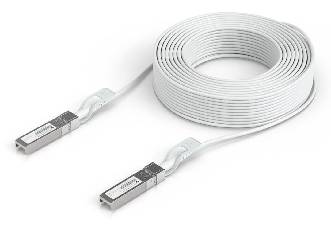 Direct attach cable with auto - Image 1