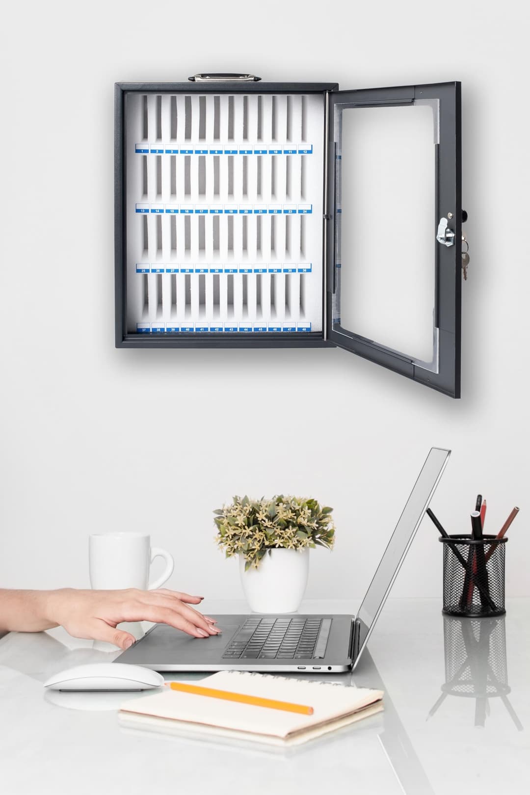 Pavo - Smartphone Cabinet for 36 Phones, Size: 445x295x205mm, dark grey - Image 4