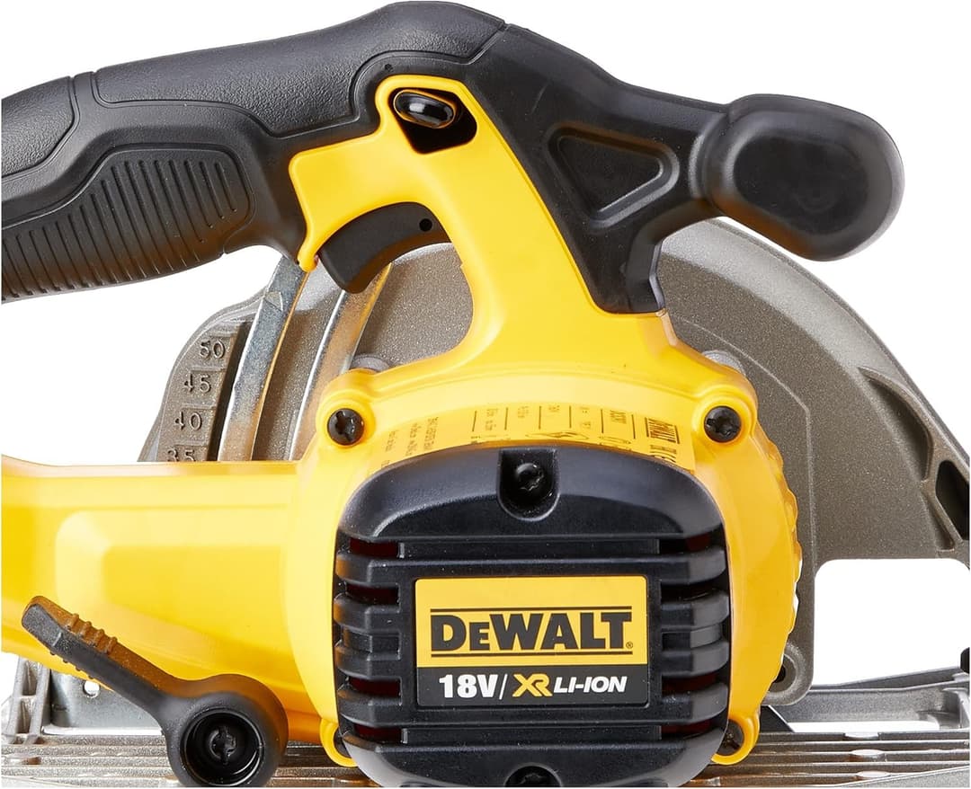 DEWALT 18V XR 165mm Cordless Circular Saw Yellow - Image 4