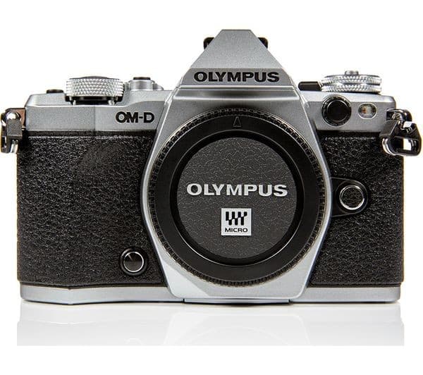 Olympus OM-D E-M5 Mark II Mirrorless Camera with M.Zuiko 12-50mm f/3.5-6.3 Lens - Silver - Image 8
