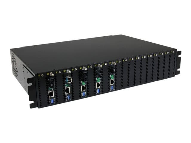 StarTech.com 1000 Mbps Gigabit Single-Mode Copper to Fiber Media Converter - Ethernet (1000Base-T) to LC Fiber Converter (ET1000S40LC2) - fibre media converter - 1GbE - Image 1