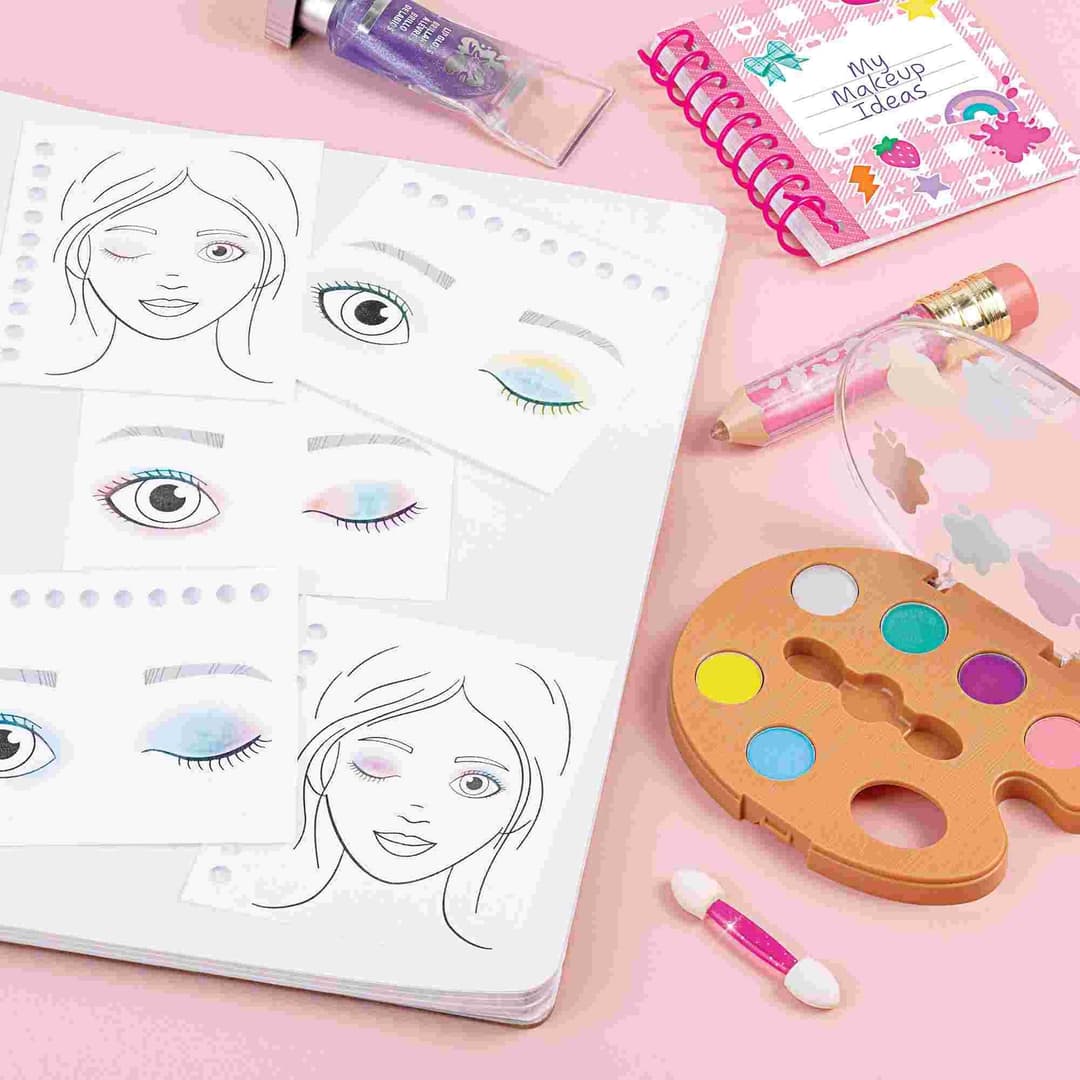 Make it Real Work of Art Cosmetic Set - Image 5