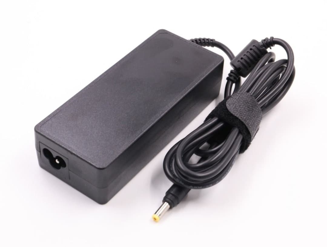 Power Adapter 90W 19V 4.74A - Image 1