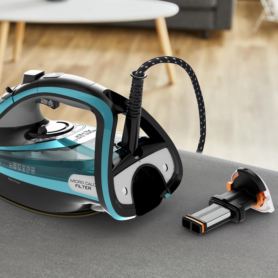 Tefal Ultimate Pure FV9844 Steam Iron - Black/Blue - Image 5