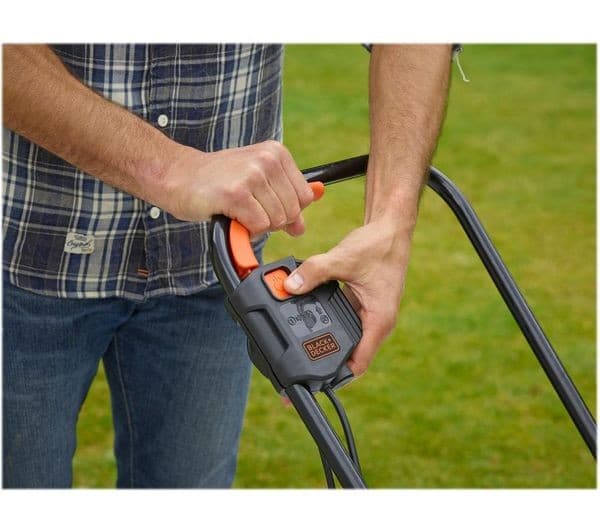 BLACK+DECKER BEMW451 32cm 1200W Corded Electric Rotary Lawn Mower - Image 3