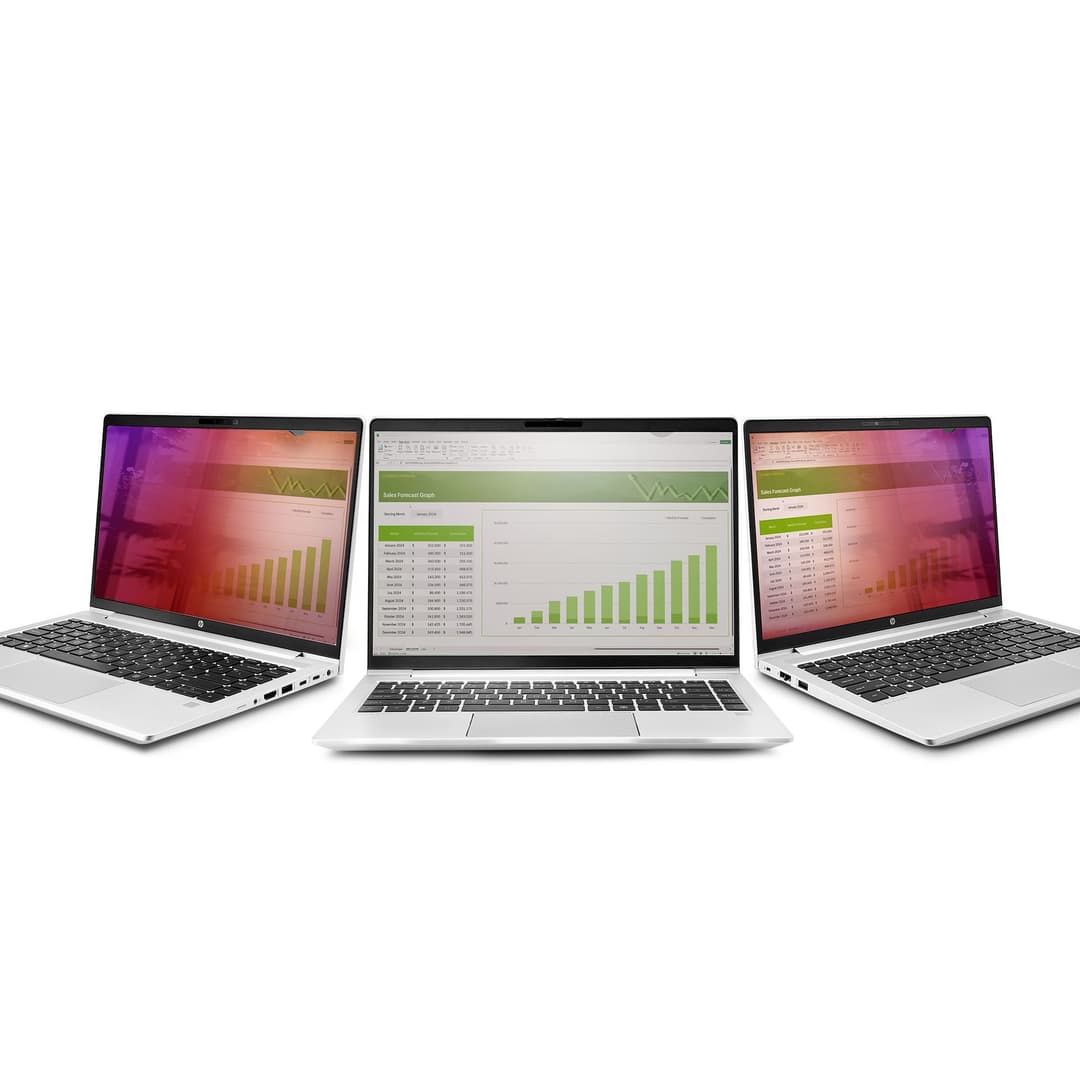 StarTech.com 14-inch 16:9 Laptop Privacy Screen, Reversible Gold Filter w/Enhanced Privacy, Computer Security Filter, Removable Screen Protector/Shield, +/- 30 Deg. - Image 2