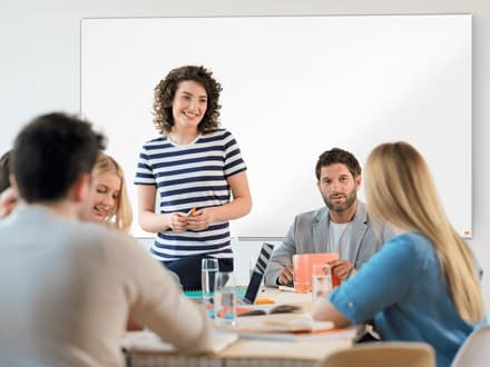 Nobo Impression Pro Enamel Magnetic Whiteboard 90x60cm - Image 2
