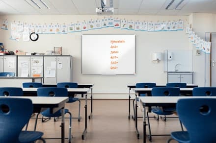 Nobo Premium Plus whiteboard 1173 x 865 mm Melamine - Image 2