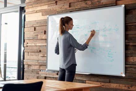 Nobo Premium Plus whiteboard 1173 x 865 mm Melamine - Image 3
