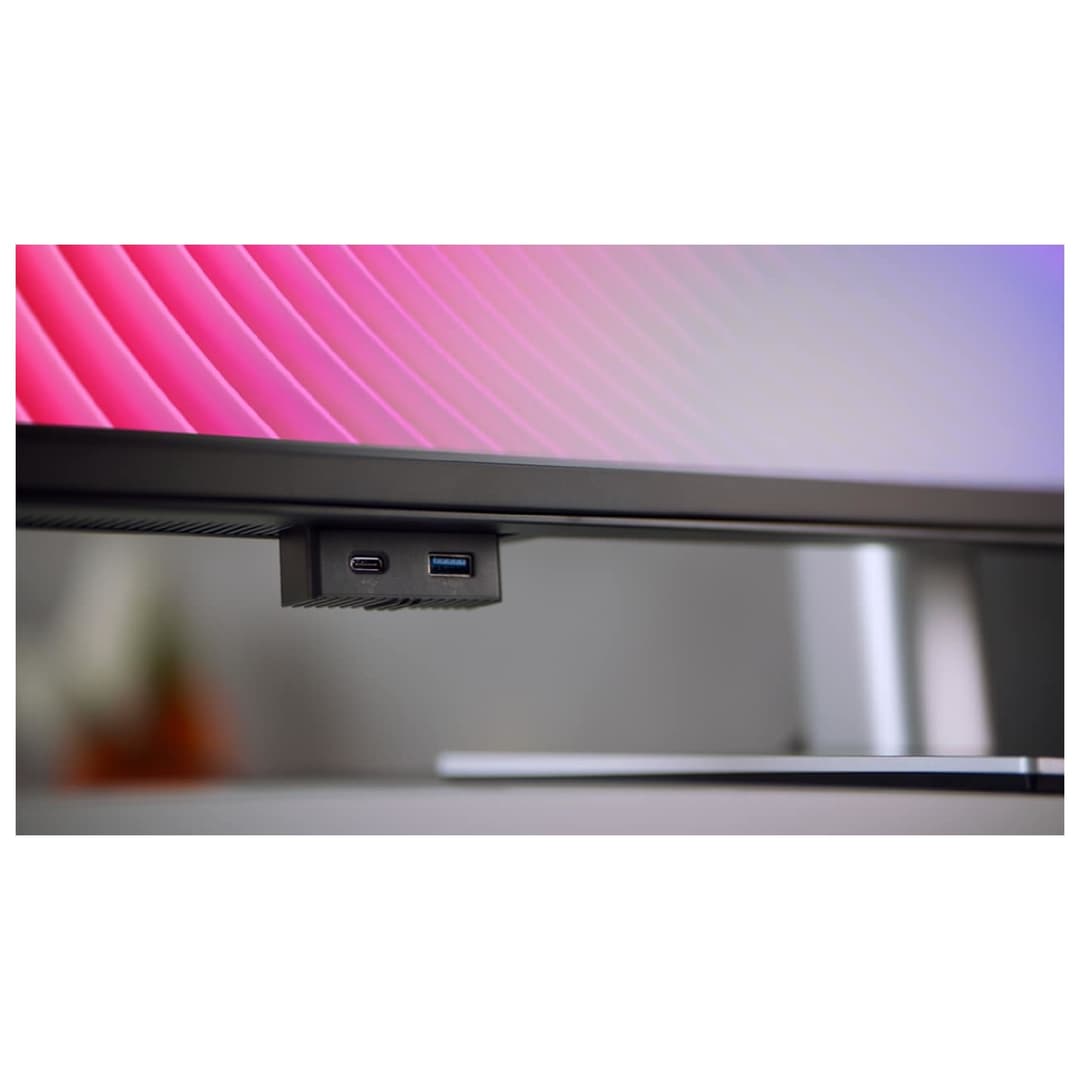 Dell UltraSharp U4323QE 43" 4K UHD IPS USB-C Height Adjustable Monitor with Speakers - Image 7