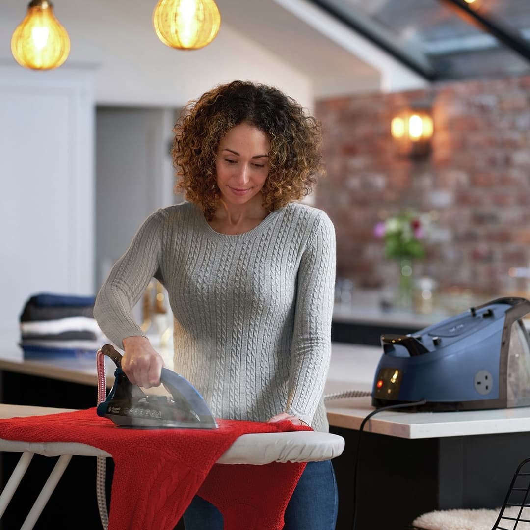Russell Hobbs 24470 Quiet Steam Generator Iron - Image 7