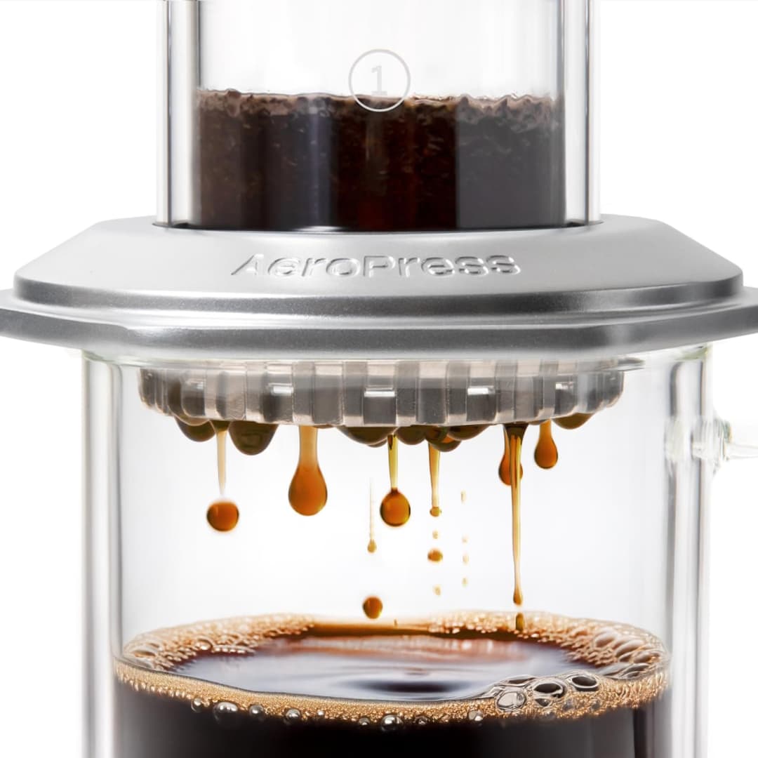 AeroPress Premium Coffee Press - Silver - Image 6