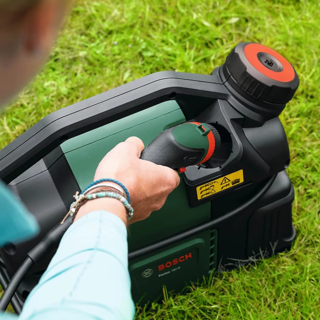 Bosch Fontus Cordless Pressure Washer Water Tank 6L 18V Bare Tool - Image 5