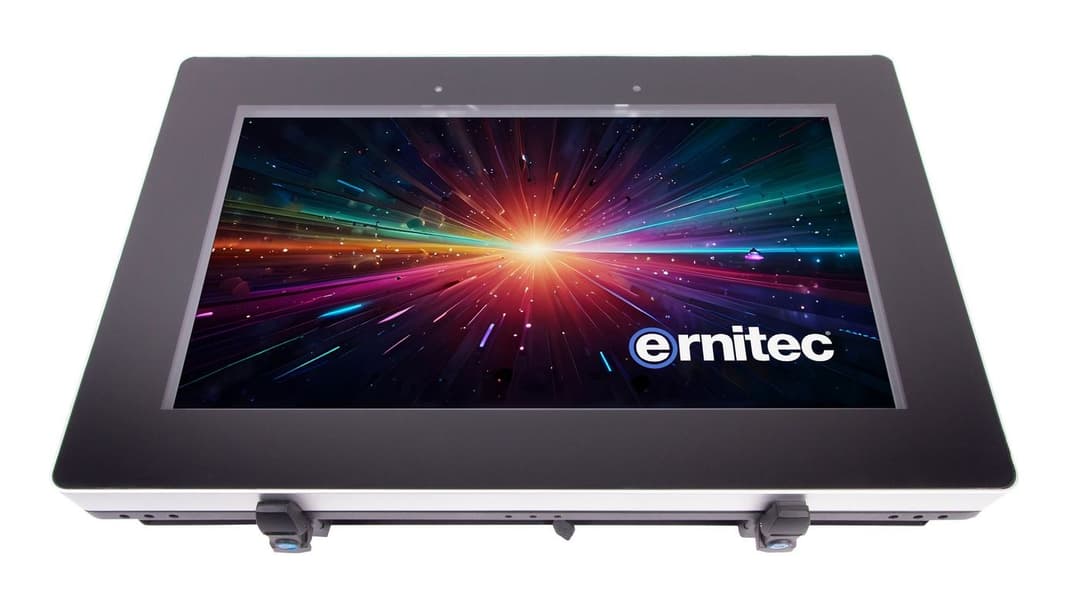 55" 24/7 4K UHD monitor - - Image 1