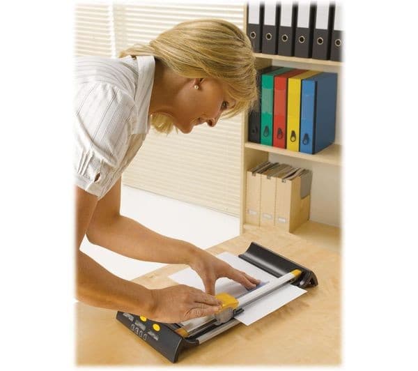 FELLOWES Neutron Plus A4 Paper Trimmer - Image 6