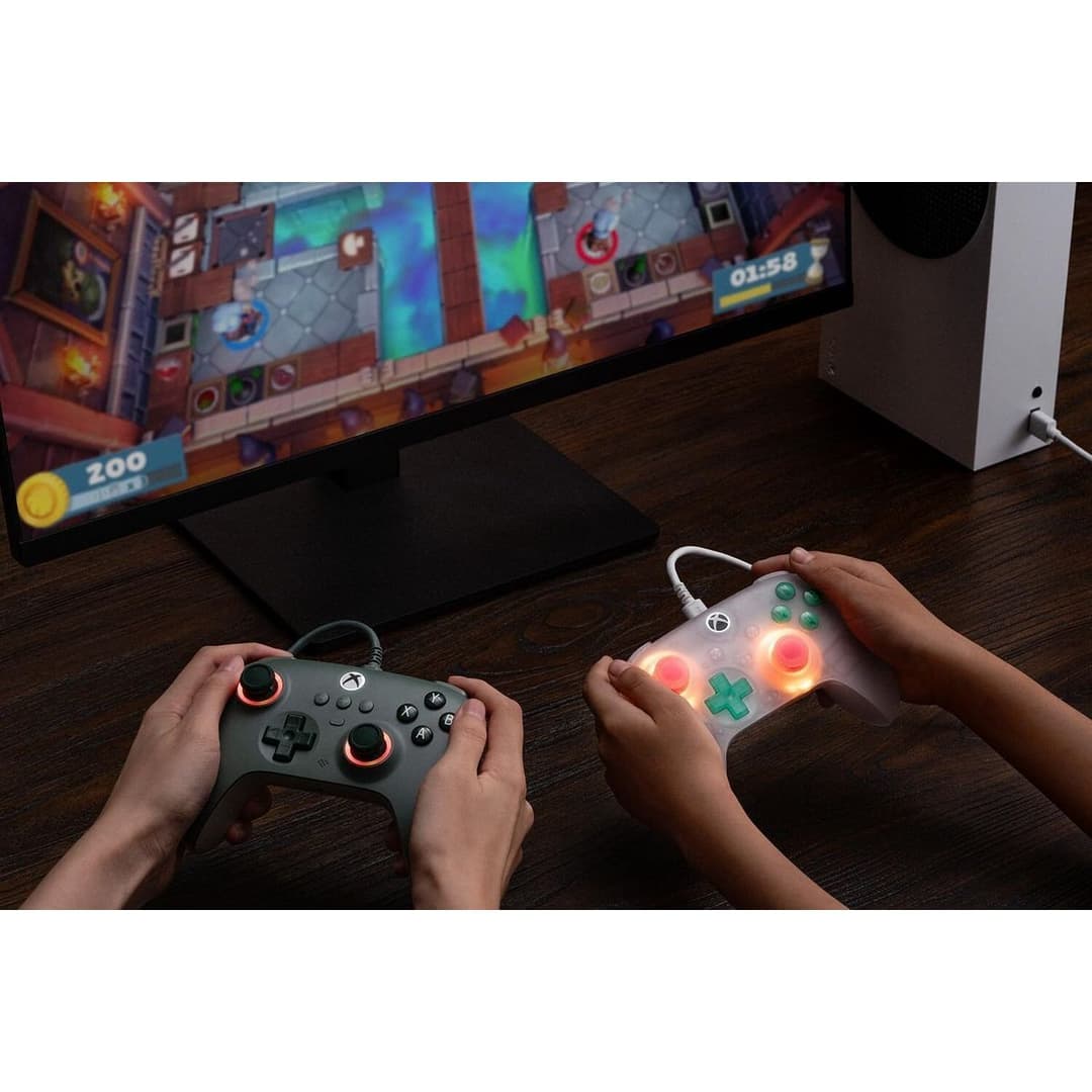 8BitDo Ultimate Mini Xbox & PC Wired Controller - Green - Image 9
