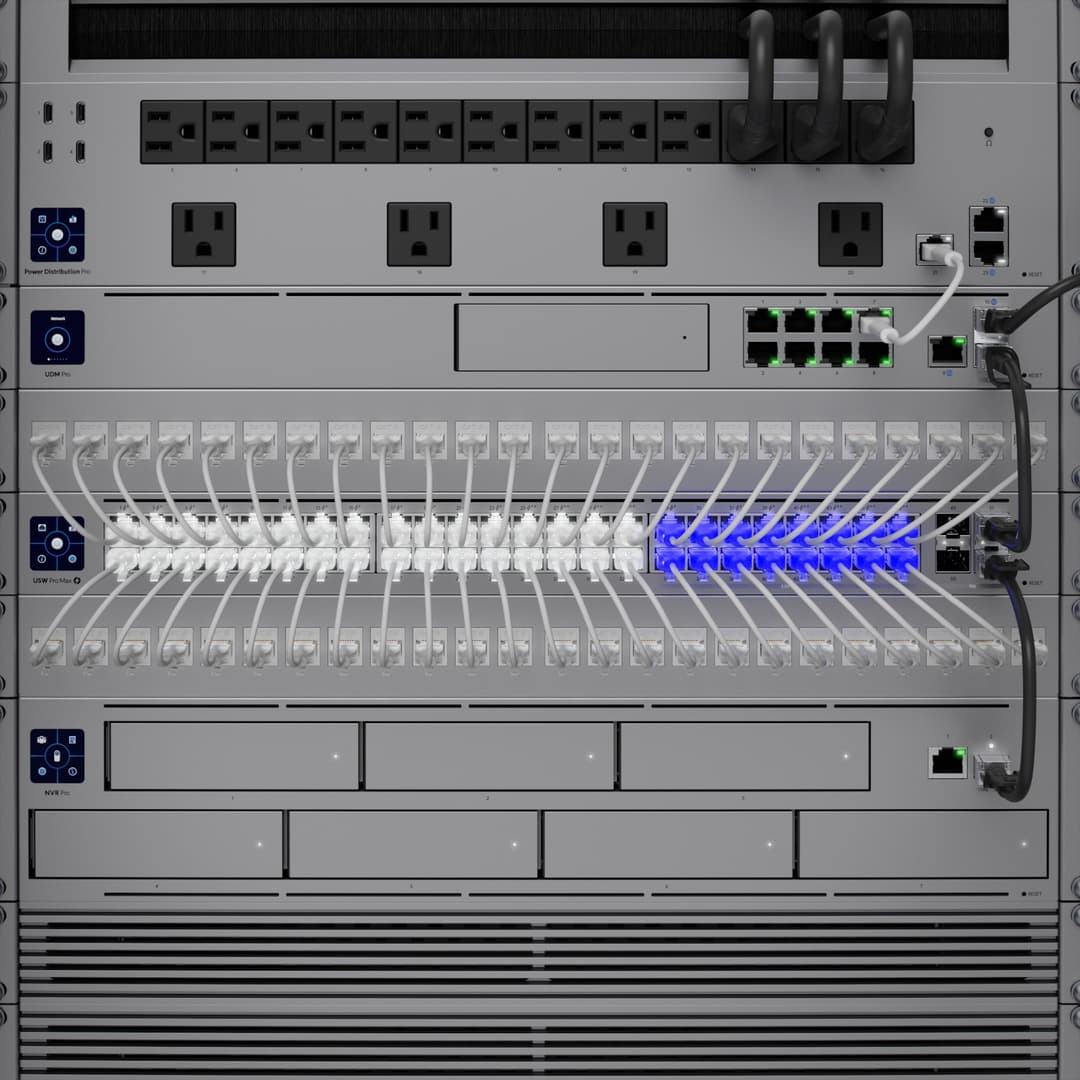 Ubiquiti USW PRO MAX 48 POE 1/2.5Gbps PoE+ Managed Network Switch - 48-Ports - Image 6