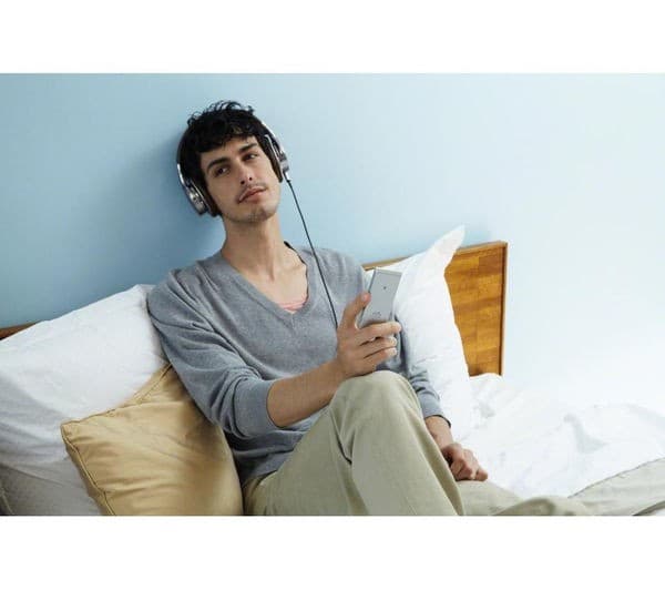 SONY Walkman NWZ-A15S 16 GB Bluetooth MP3 Player with FM Radio - Silver - Image 5