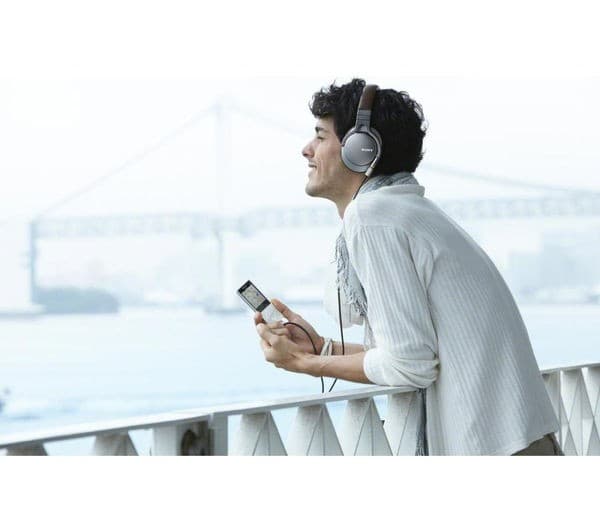 SONY Walkman NWZ-A15S 16 GB Bluetooth MP3 Player with FM Radio - Silver - Image 6