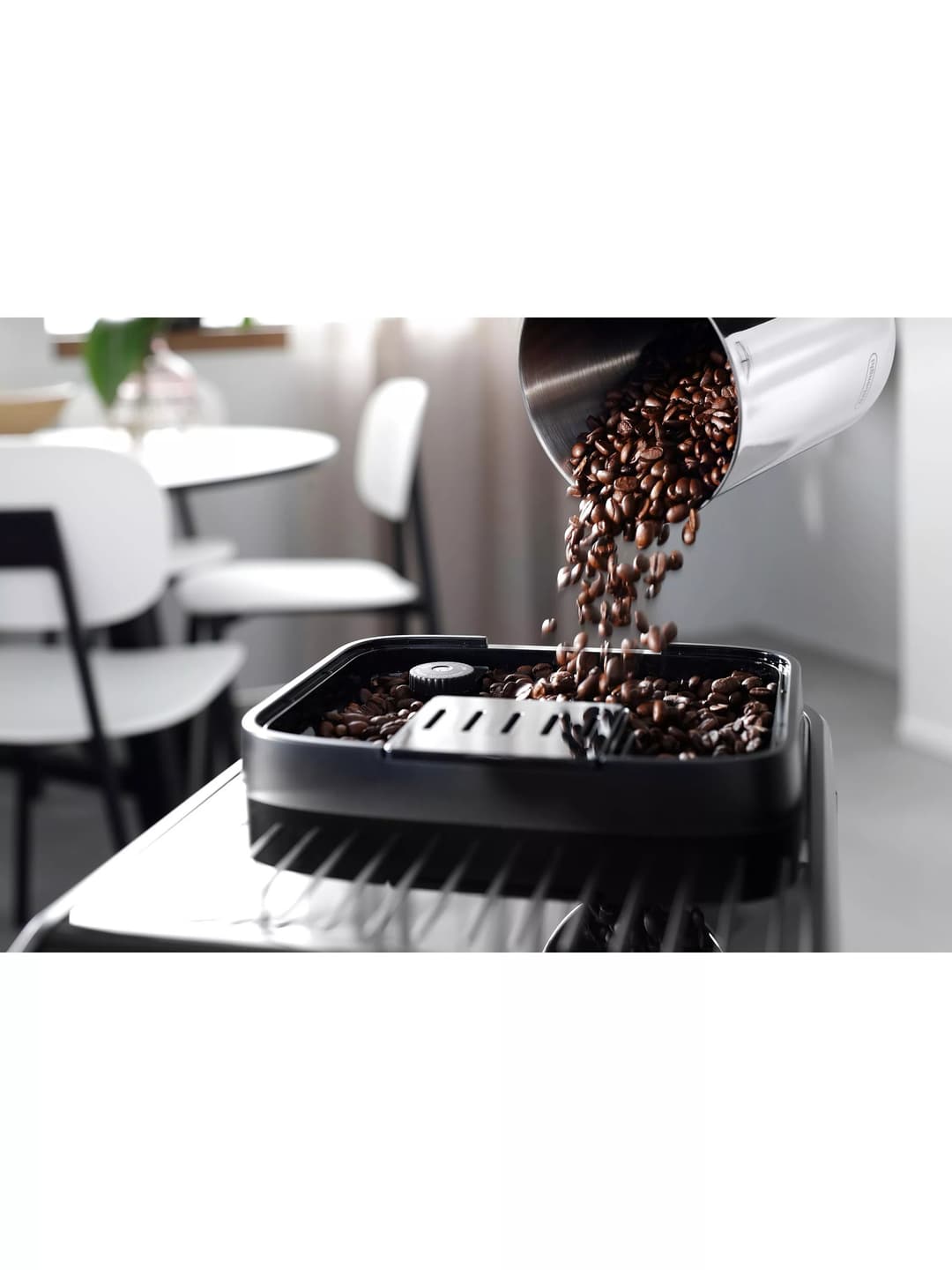 DeLonghi Magnifica Evo ECAM290.22.B Bean to Cup Coffee Machine with Manual Milk Frother - Black - Image 4