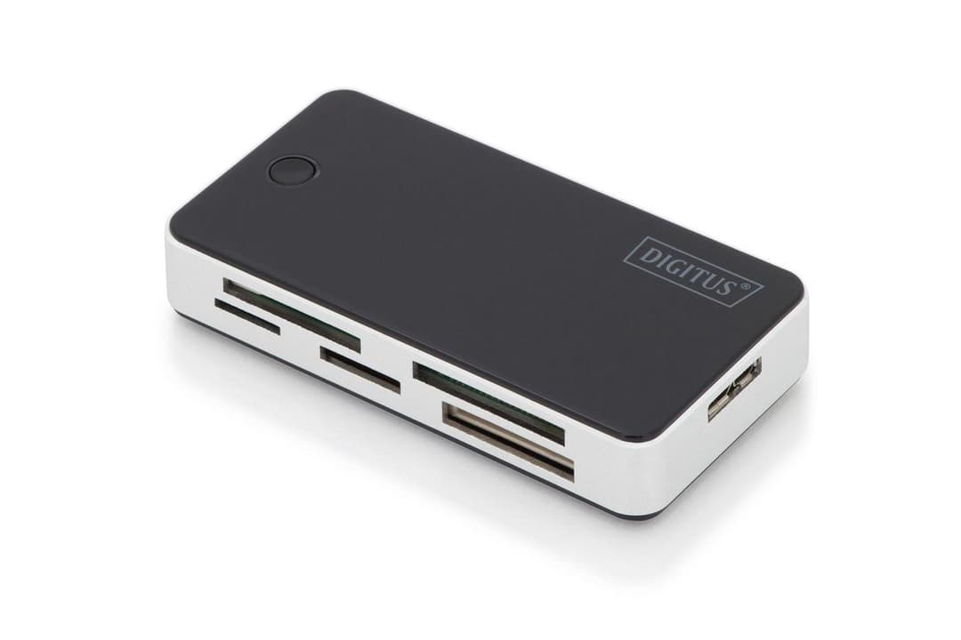 USB 3.0 Card Reader with 1m - Image 1
