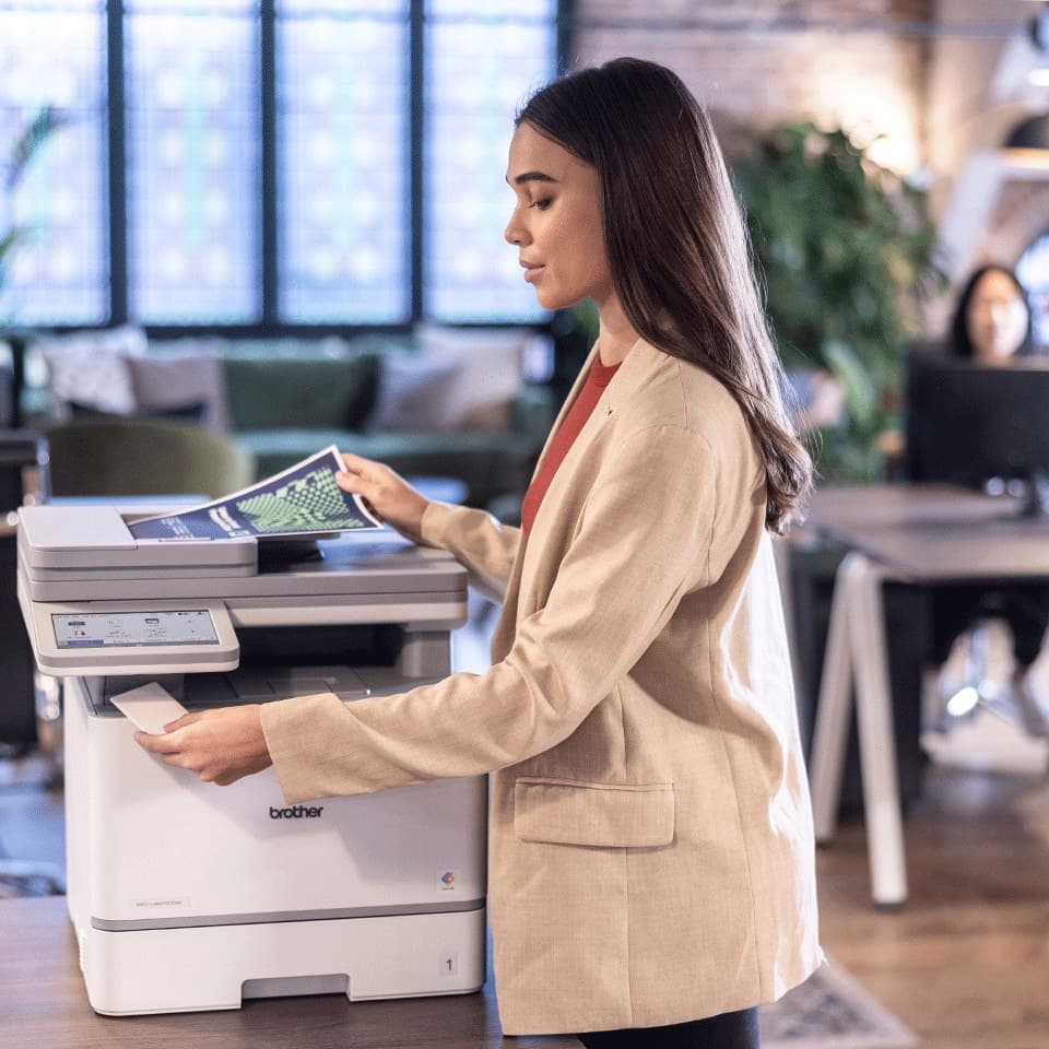 Brother MFC-L8970CDW multifunction printer Laser A4 2400 x 600 DPI 31 ppm Wi-Fi - Image 4