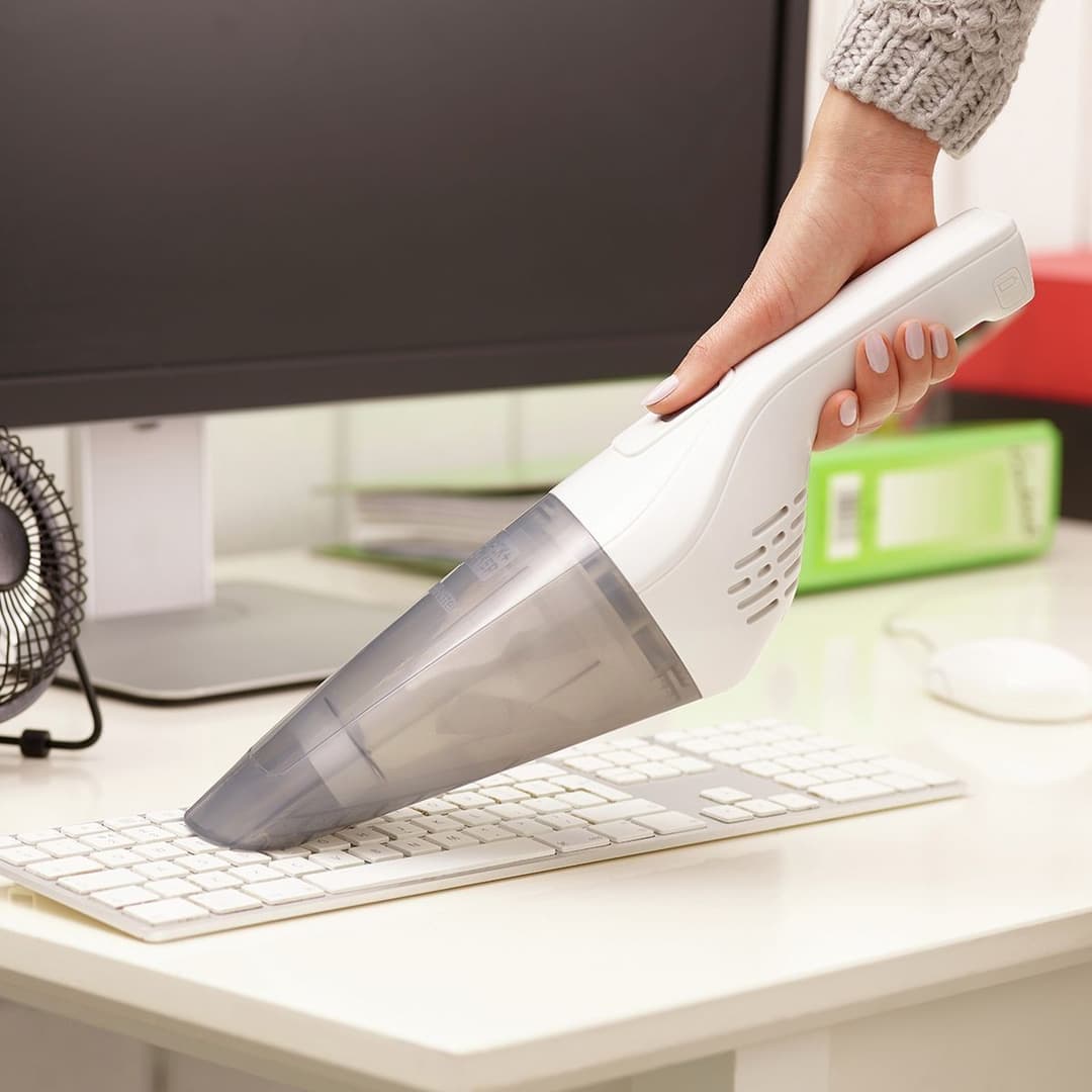 Black + Decker Dustbuster 5.4Wh Handheld Vacuum Cleaner - Image 4