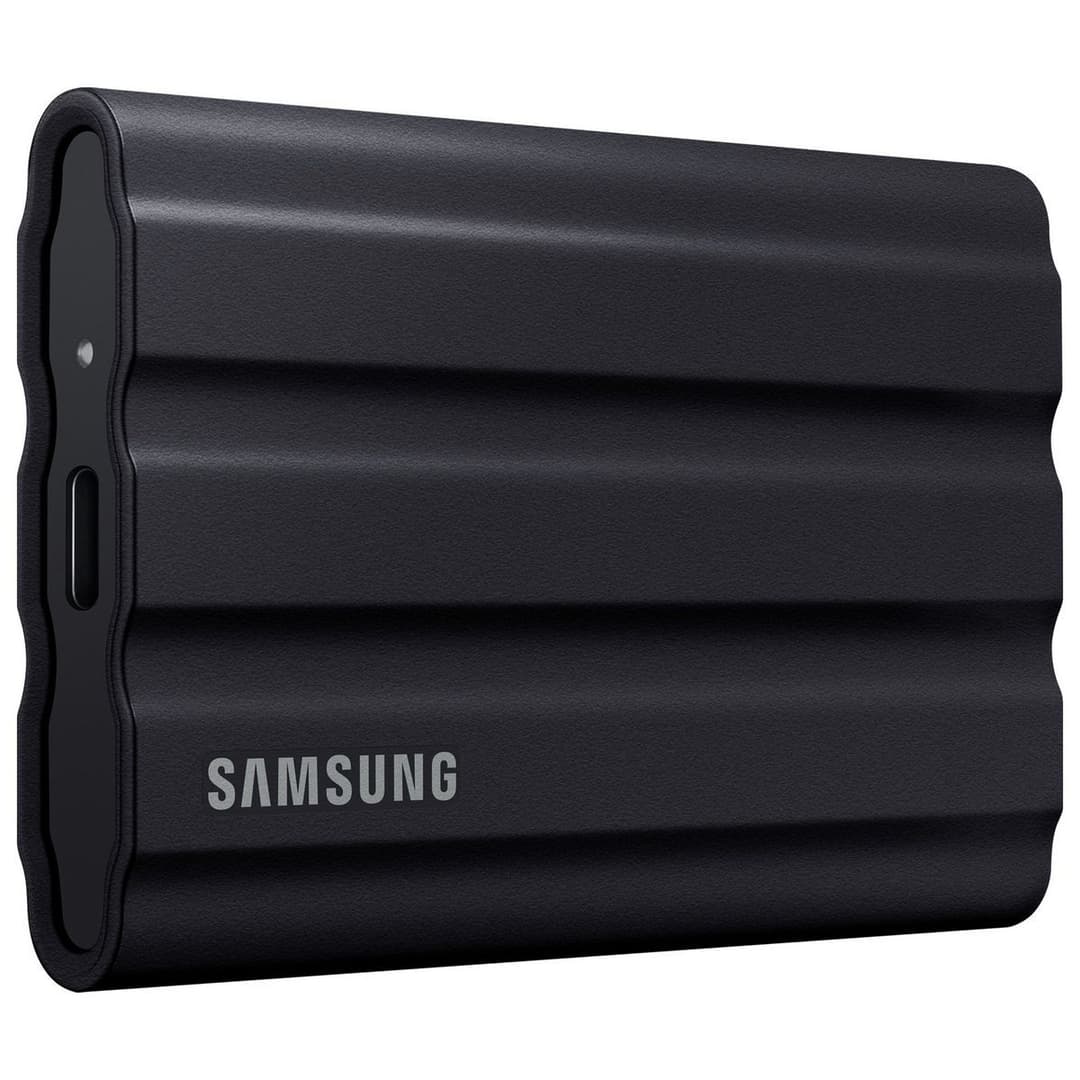 Samsung T7 Shield Portable SSD USB 3.2 Gen 2 2TB - Black - Image 3