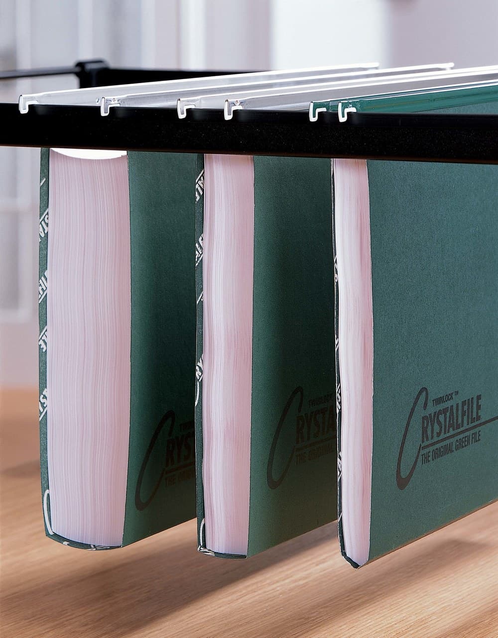 Rexel Crystalfile Classic Foolscap Suspension File 15mm Green (50) - Image 2