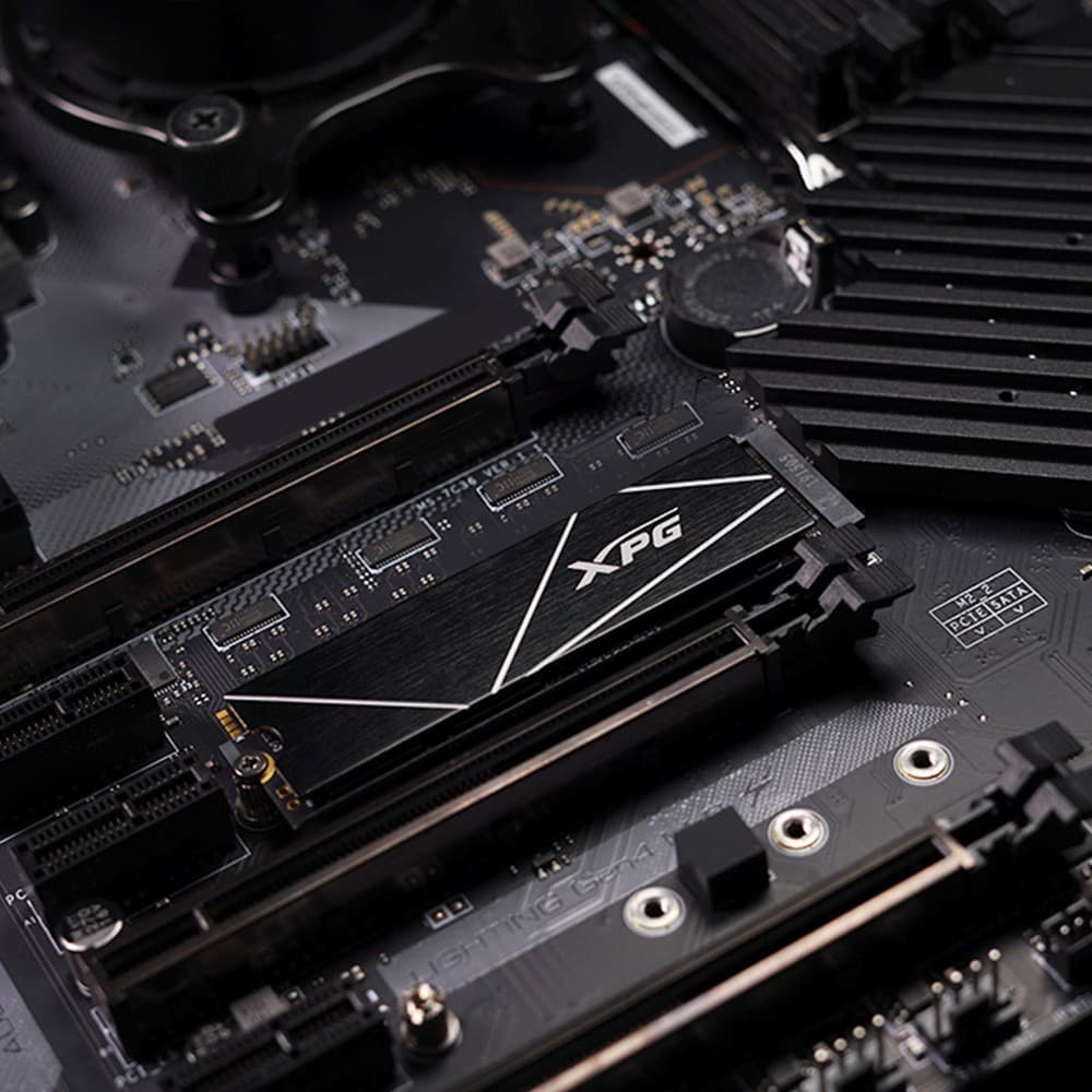 ADATA XPG GAMMIX S70 Blade M.2 2280 PCIe 4.0 NVMe SSD 1TB - Image 2