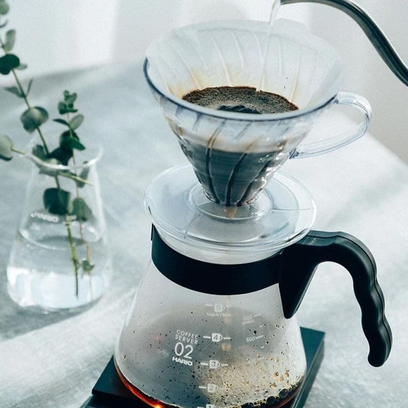 HARIO V60 Coffee Dripper And Server Set 02 - Black - Image 2