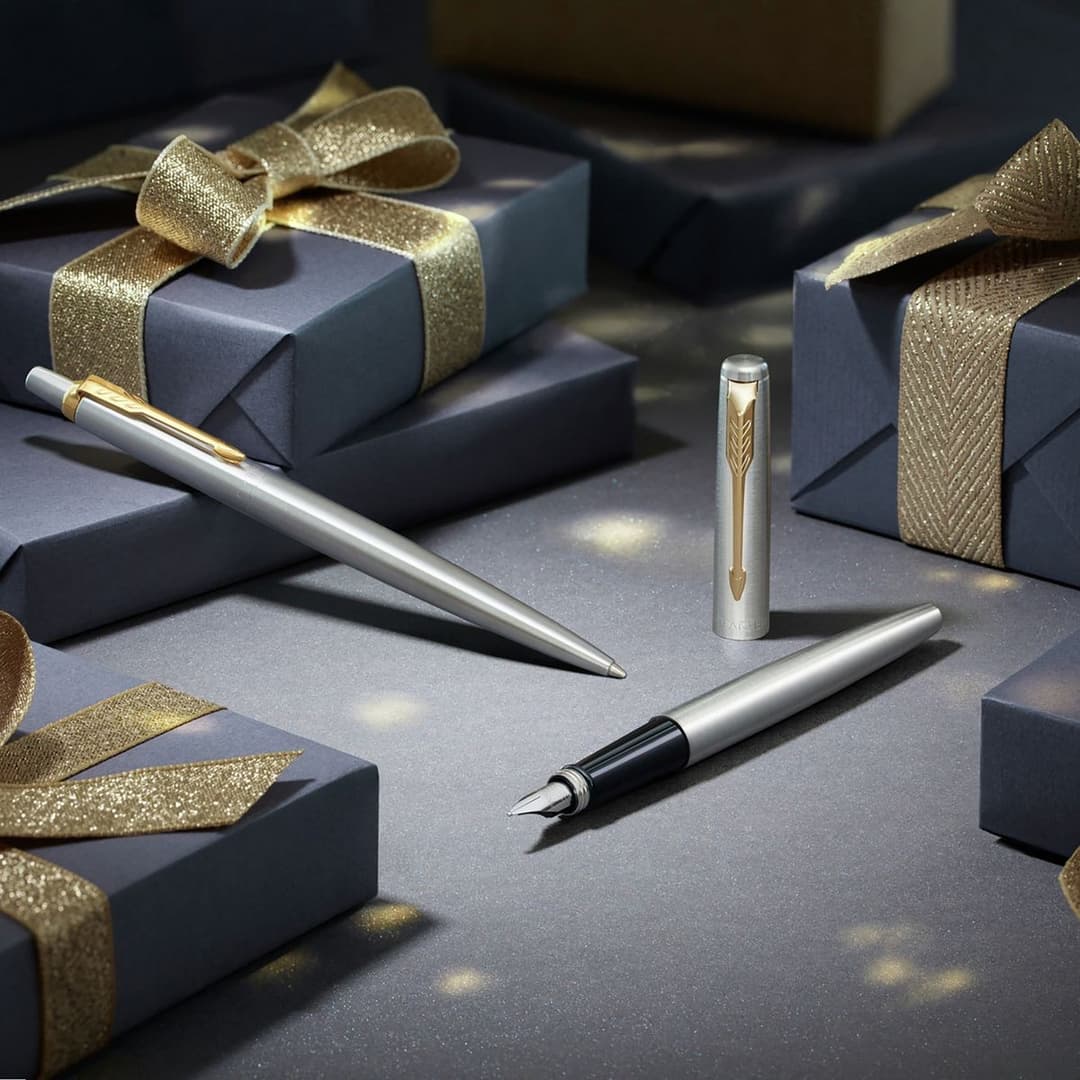 Parker Jotter Fountain Pen Gold Trim - Image 6