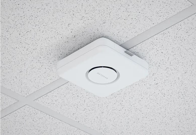 NETGEAR WBE710 White Power over Ethernet (PoE) - Image 4