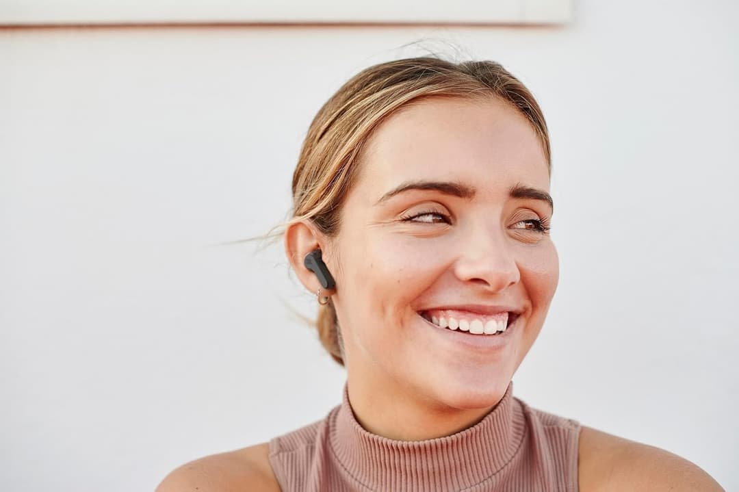 JBL Wave Beam Wireless Earbuds Black - Image 2