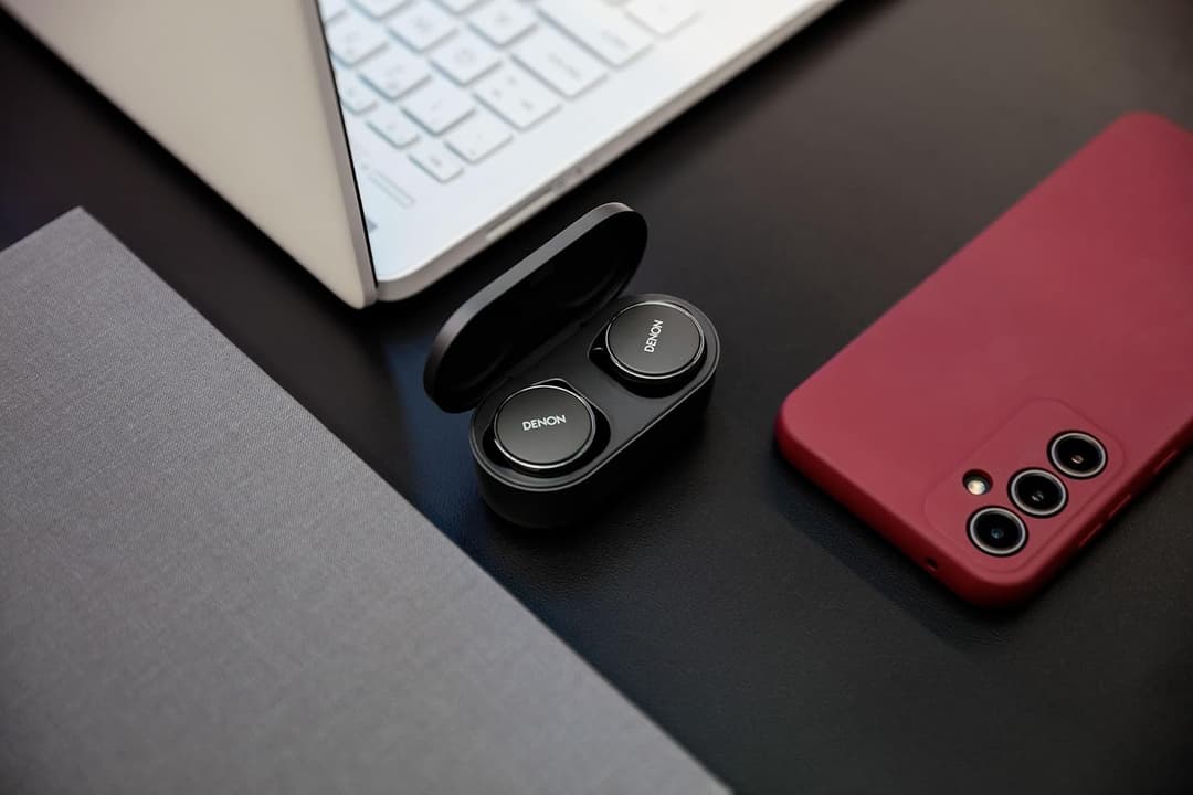 Denon PerL Pro Wireless Earbuds Black - Image 4