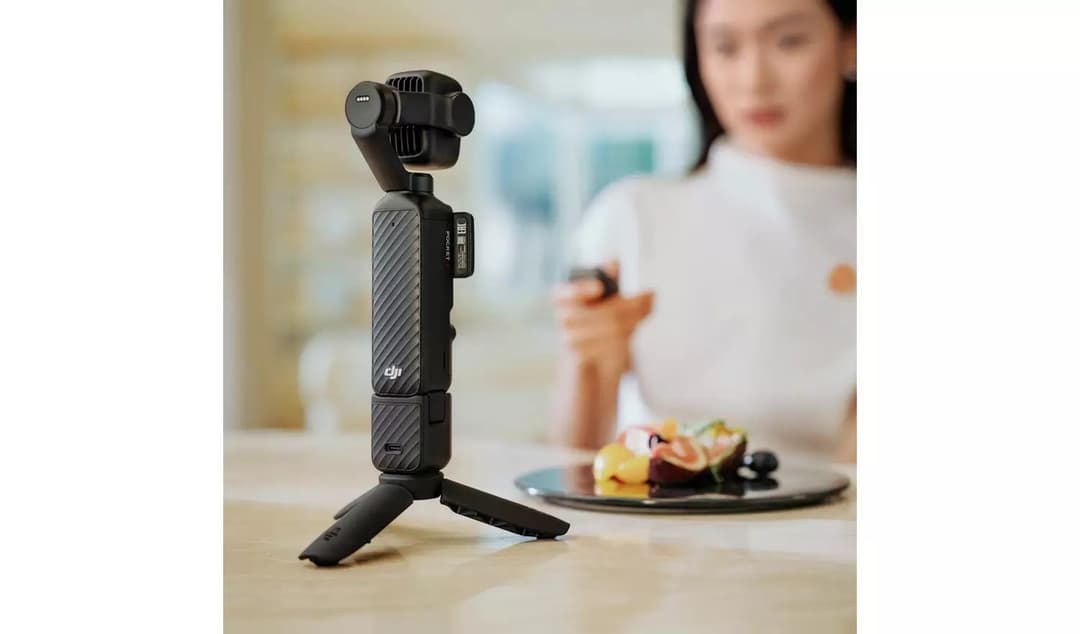 DJI Osmo Pocket 4P Dual-Lens Gimbal Camera Vlog Combo - Black - Image 8