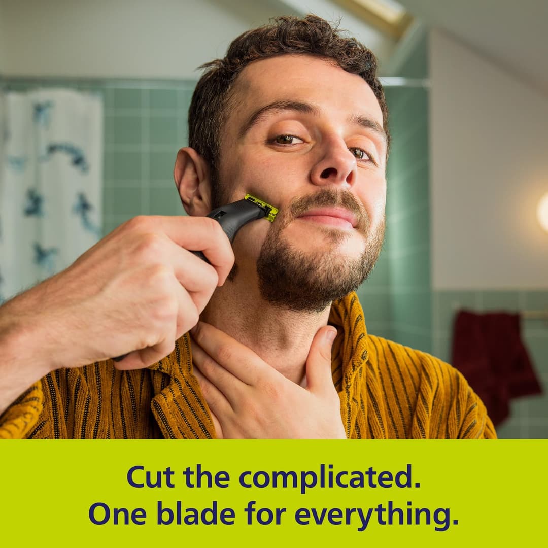 Philips OneBlade Pro 360 Face & Body Electric Beard Trimmer, Shaver And Bodygroomer - Black - Image 2