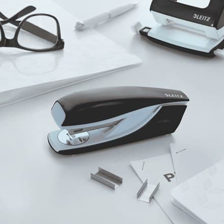 Leitz Stapler WOW 5502 Metal 30 sheets - Image 2