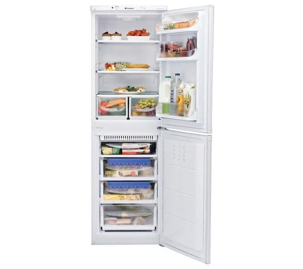 HOTPOINT FFAA52P 50/50 Fridge Freezer - White - Image 2