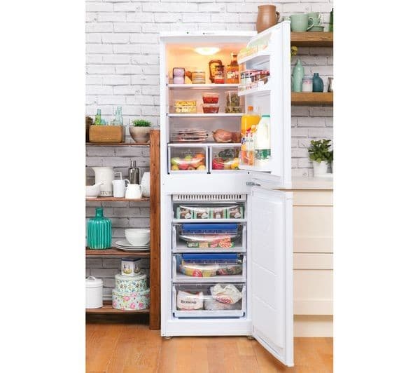 HOTPOINT FFAA52P 50/50 Fridge Freezer - White - Image 10
