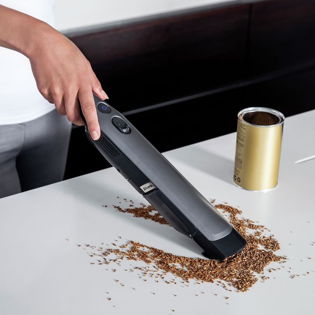 Shark WV200UK Pet Cordless Handheld Vacuum Cleaner - Image 3