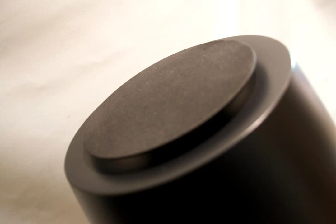 Bang & Olufsen BeoPlay S8 Speaker Black - Image 7