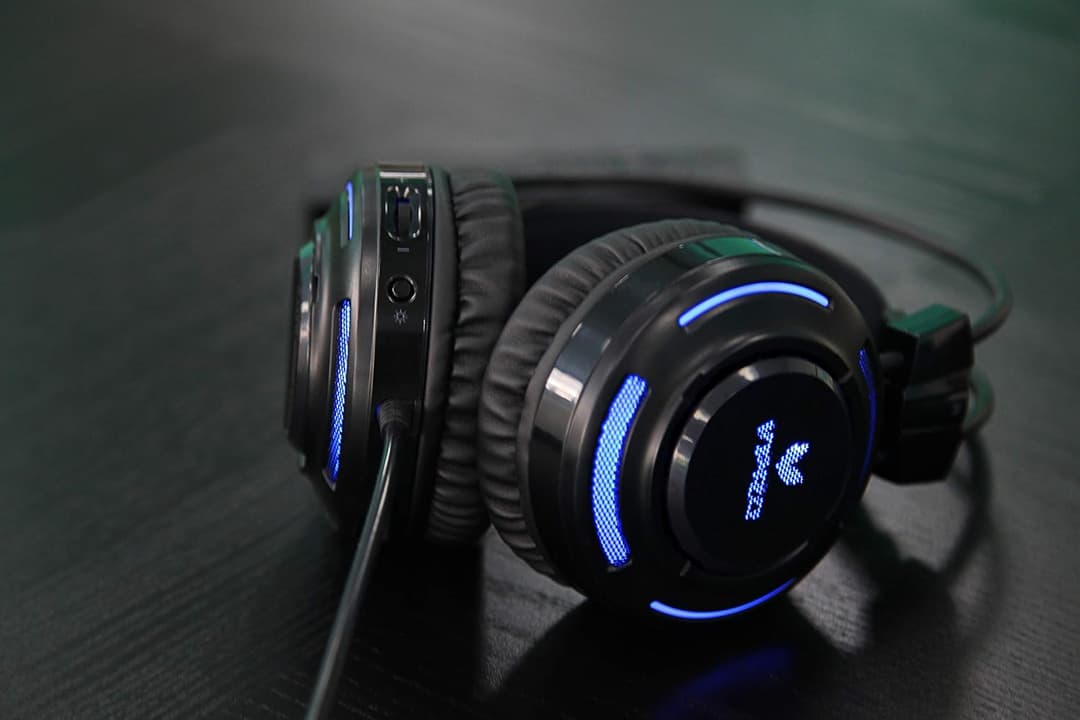 Rapoo VPRO VH200 Gaming Headset Over Ear Noise Cancelling Microphone LED Multi-Colour Lighting System Black - Image 2