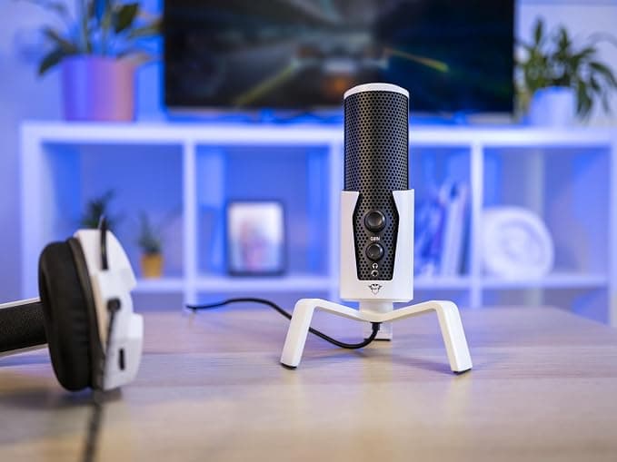 Trust GXT 258 Fyru Professional USB Streaming Microphone White with LED Lighting - Image 6
